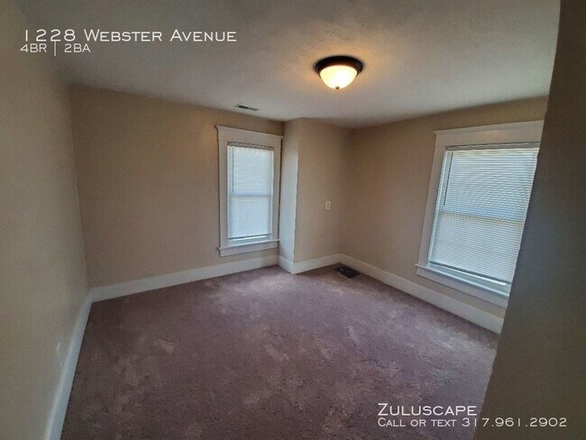 Building Photo - Large 4 bed 2 bath in New Castle, IN