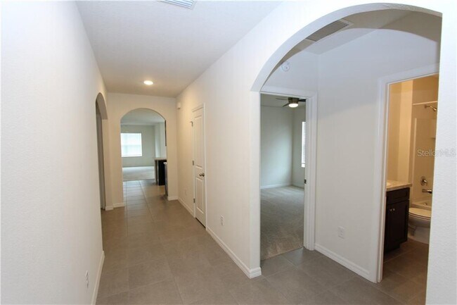 Building Photo - 9764 Pepper Tree Trail