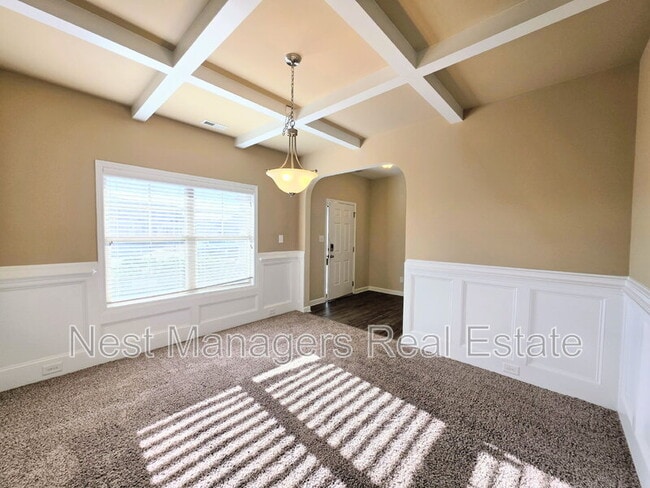 Foto del edificio - 389 Roanoke Dr