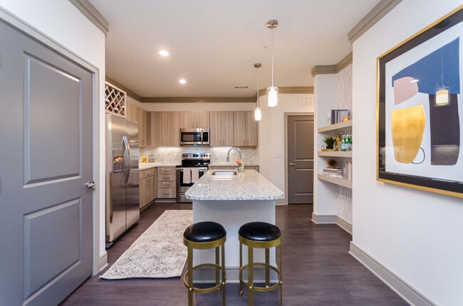 Building Photo - Camden Alpharetta