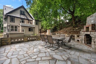 Building Photo - 128 Academy Hill Rd