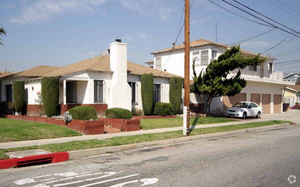 Foto del edificio - 4501 W 116th St