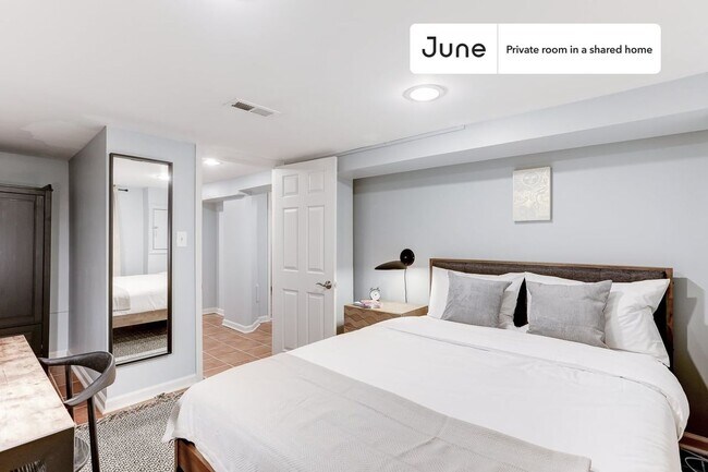 Foto del edificio - Room in Shared 5 bed/3.5 bath home in Capitol Hill
