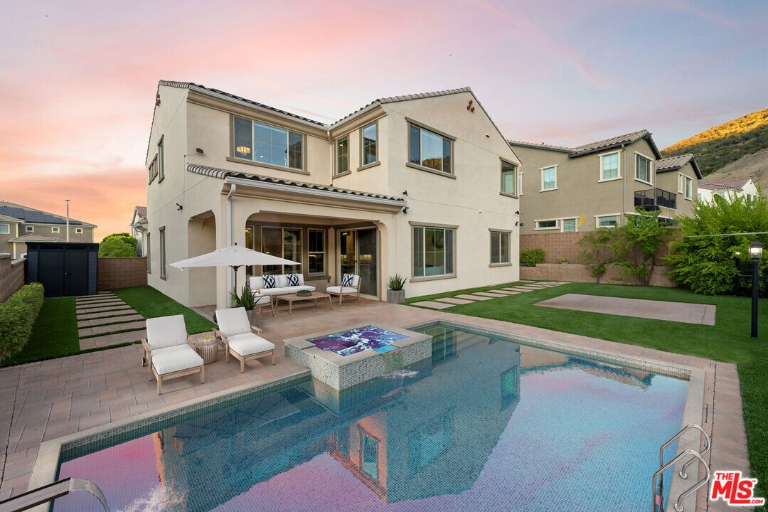 Foto principal - 24236 W Stone Bend Ln
