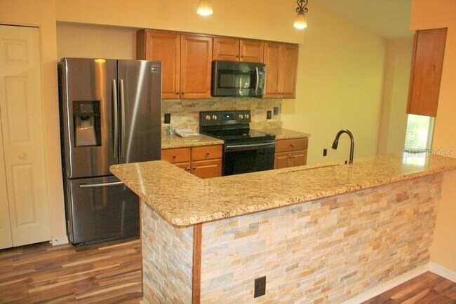 Building Photo - 1143 Wolford Dr