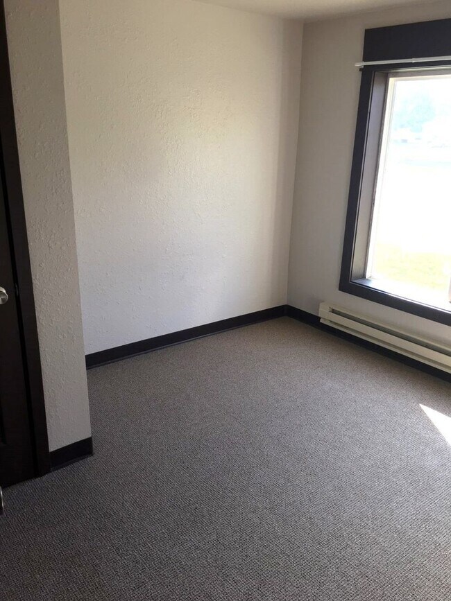 Foto del edificio - 205 1st Ave SW