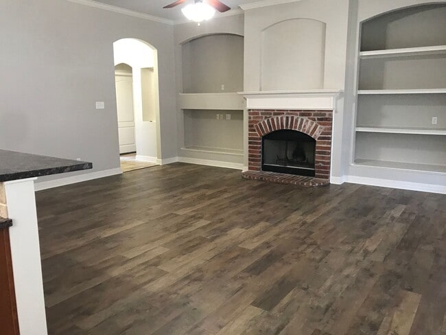 Building Photo - KINGS POINT-GATED COMMUNITY NEAR LSUS COLLEGE