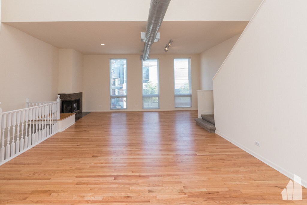 Foto principal - 1528 N Halsted St