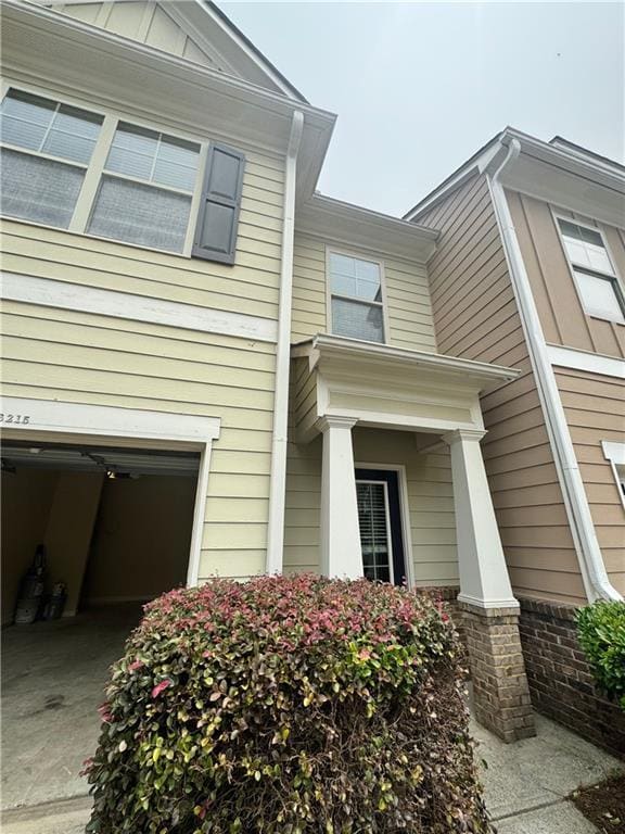 Building Photo - 6215 Elmshorn Way
