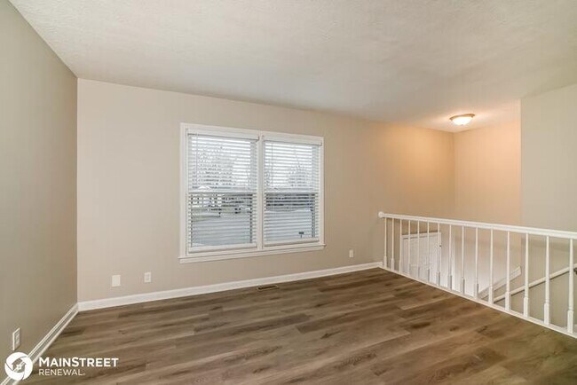 Foto del edificio - 8511 GLENDALE TRCE, LOUISVILLE, KY 40291