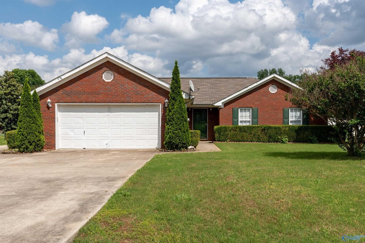 Primary Photo - 14542 Sara Beth Dr
