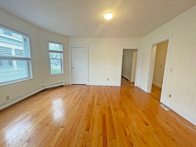 Building Photo - 301 Lexington St