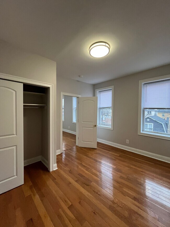 Foto del edificio - 6129 Park Ave