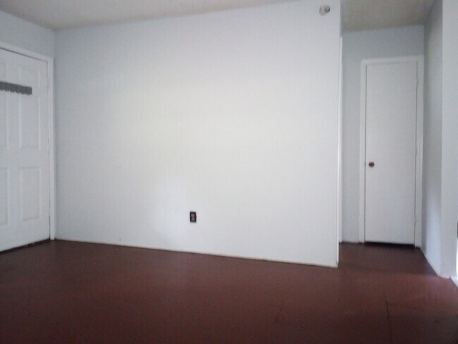Foto del edificio - 3 Bedroom 1 Bathroom