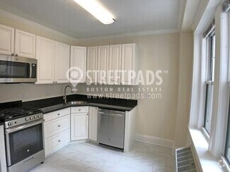 Building Photo - 24 Chauncy St