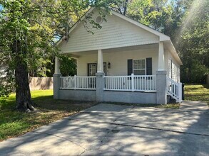 Building Photo - 2757 Kennedy Dr
