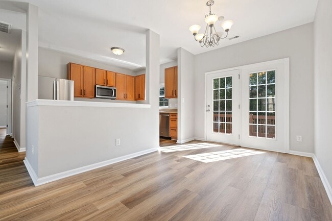 Building Photo - Renovated Split-Level Home in Hope Valley Farms