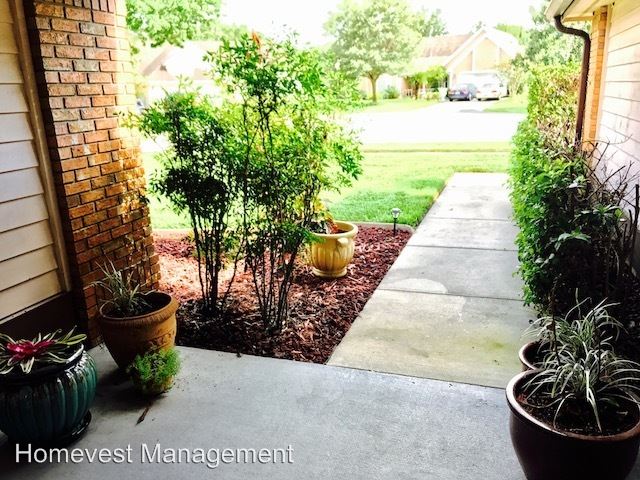 Foto del edificio - 512 White River Dr