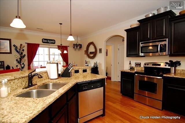 Building Photo - 177 Rossmore Dr