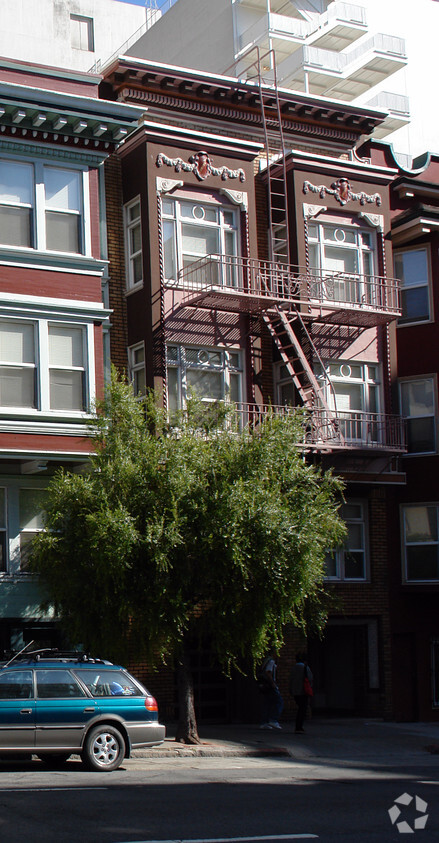Building Photo - 1050 Pine St