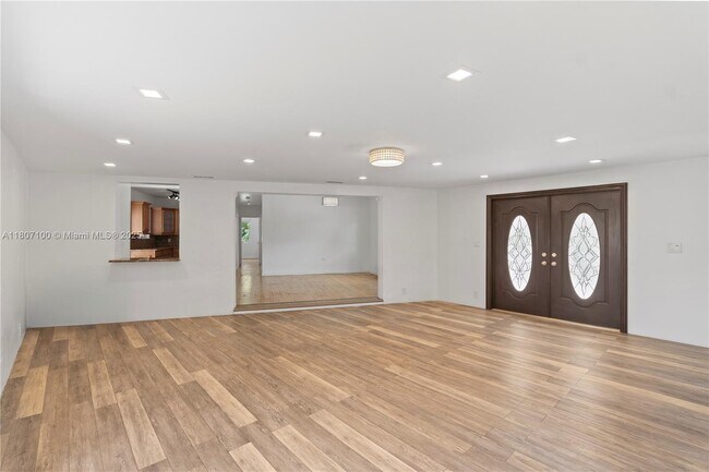 Building Photo - 205 NW 128th St