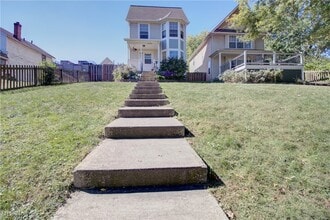 Building Photo - 2494 W 7th St