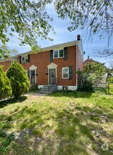 Building Photo - 1051 Cameron Rd
