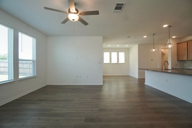 Foto del edificio - 1610 Iberville Dr