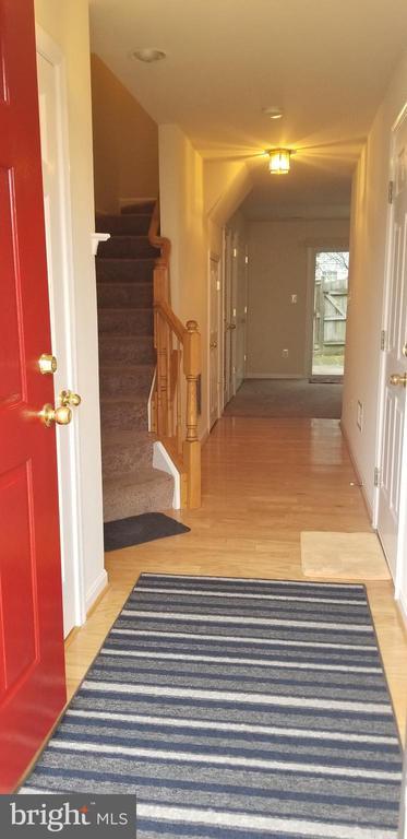 Foto del edificio - 5503 Sacramento Mews Pl