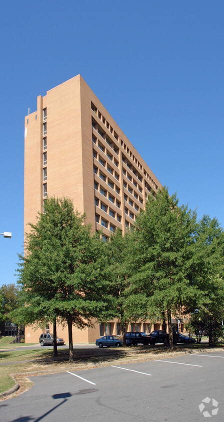 Primary Photo - Fred W Paris Towers