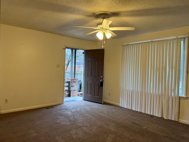 Foto del edificio - 5423 B St