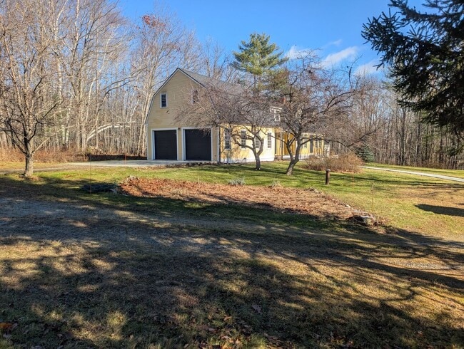 Building Photo - Beautiful 2 Bedroom House
