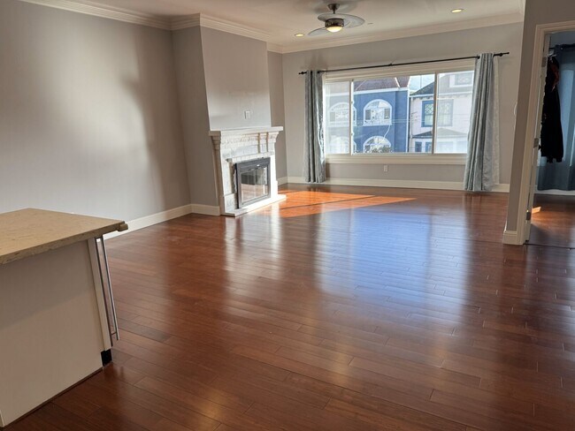 Foto del edificio - 1334 Anza St