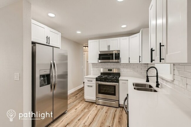 Building Photo - 1555 Magnolia Drive, Clearwater, FL, 33756