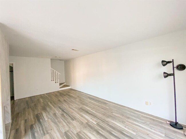 Building Photo - 1106 Park Meadow Dr