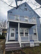 Building Photo - 6613 Wakefield Ave