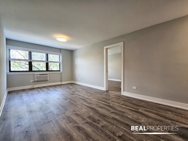 Foto del edificio - 445 W Barry Ave
