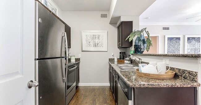 Building Photo - One Month Free on Houston 1-Beds!