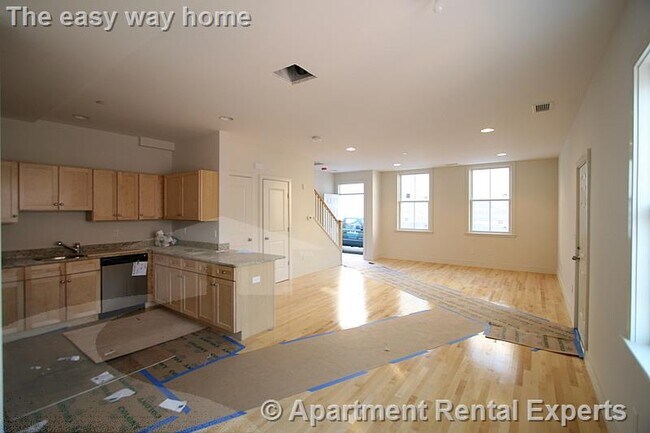 Foto del edificio - 110 Second St Unit #PH15
