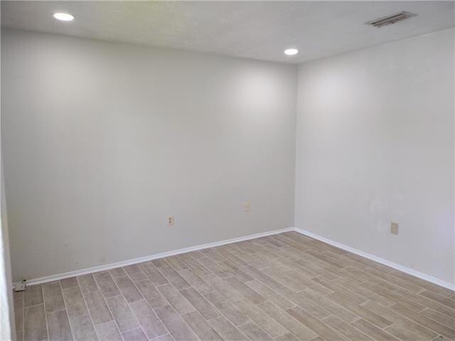 Foto del edificio - 3521 Kent Dr