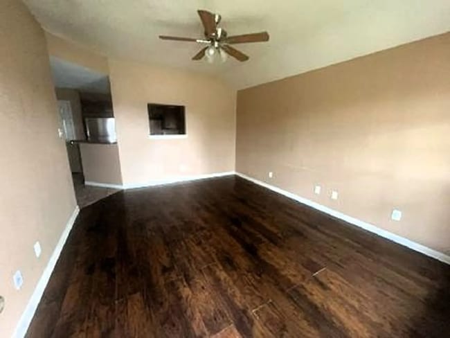 Building Photo - 3600 Dustin Ct