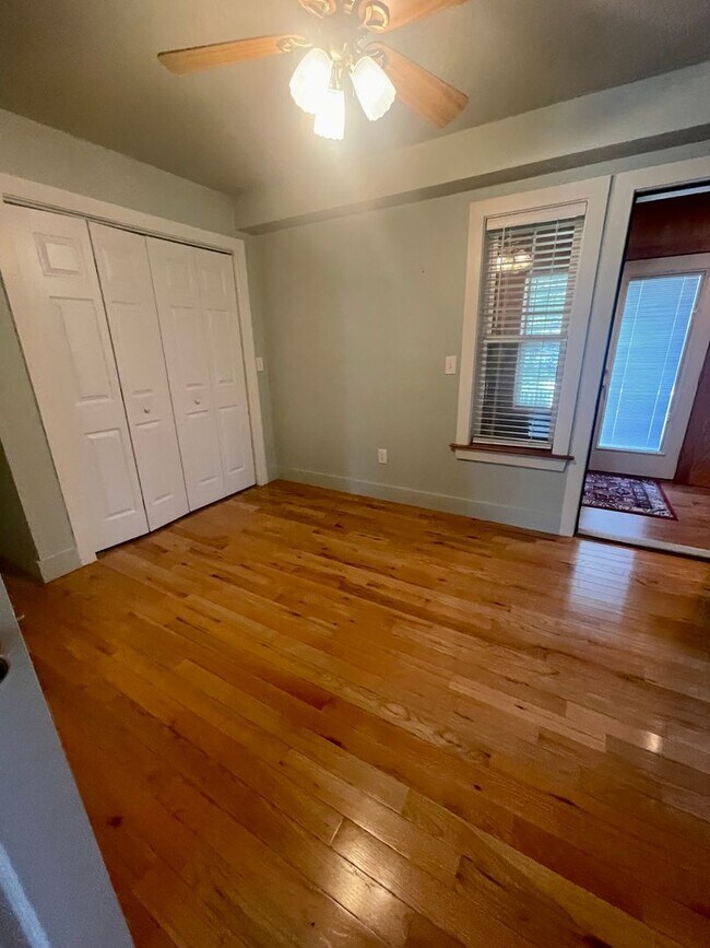 Building Photo - Long term rental in Downtown Manteo
