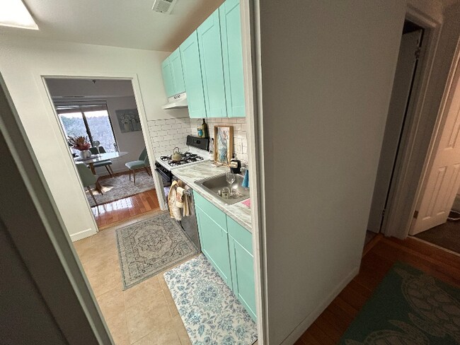 Foto del edificio - 2500 S Manchester St