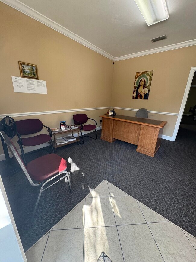 Foto del edificio - 2709 Killarney Way