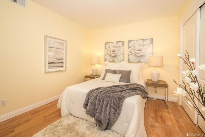 Primary Photo - 20 Dartmouth St