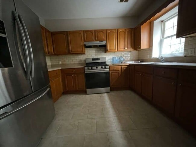 Building Photo - 488 Communipaw Ave