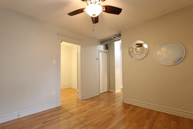 Building Photo - 2142 W 18th Pl