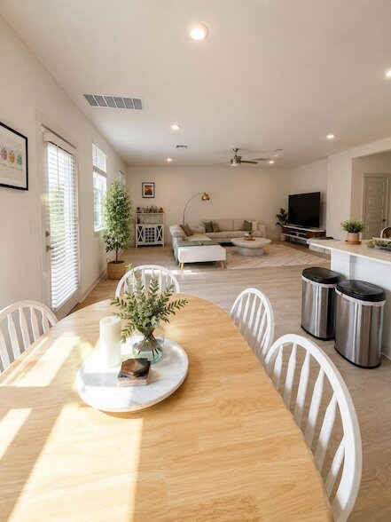 Foto del edificio - 10924 Meris Ln