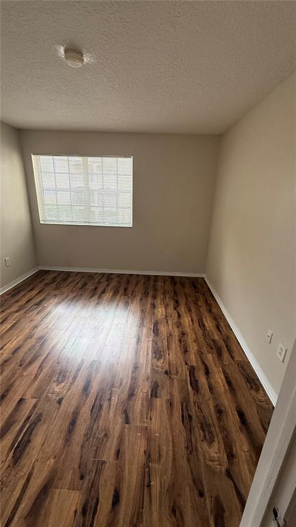 Foto del edificio - 220 SW 116th Ave