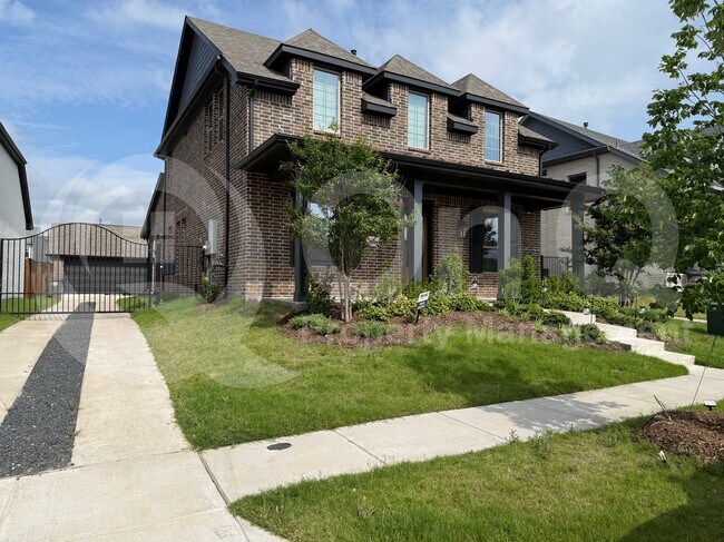 Building Photo - 1840 Rosedale Ave